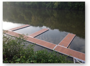 First place in the Vendor Alternative category was awarded to an on-the- water deck at the Conshohocken Rowing Center in Conshohocken, Penn., which is more than 300 feet long and built with NyloDeck composite decking, using Screw Products, Inc. stainless steel screws. 