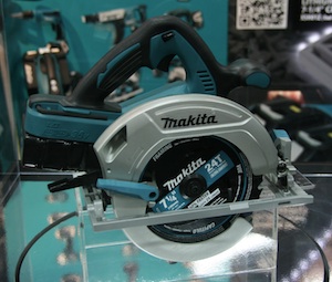 “This is the first 7 1/4-inch saw powered by two 18-volt batteries, making it ultimately a 36-volt saw,” explained Makita’s Mario Lopez.